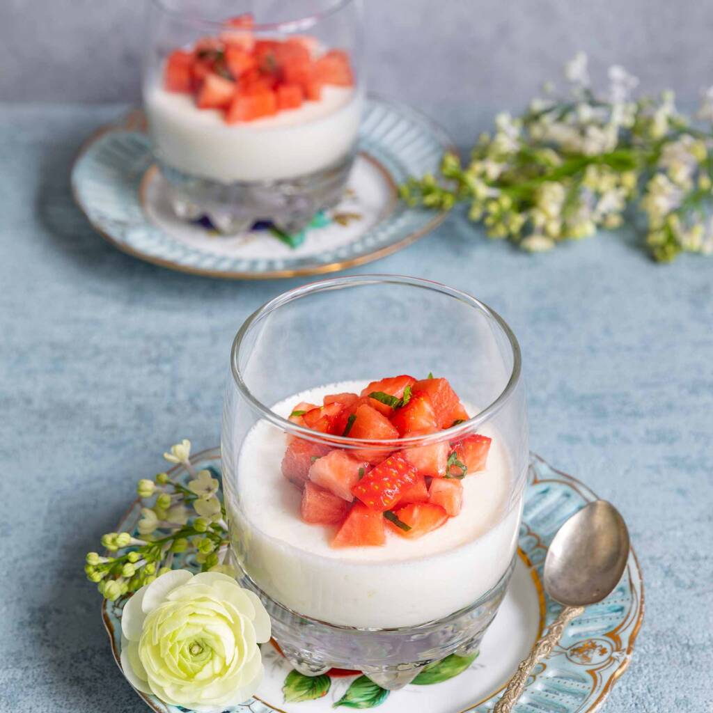 SteviaSweet Yoghurt panna cotta with watermelon and strawberry salad
